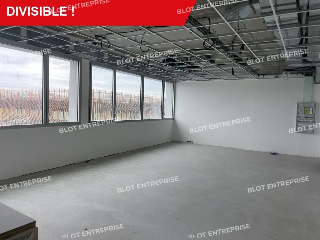 Location bureaux 636 m² non divisibles
