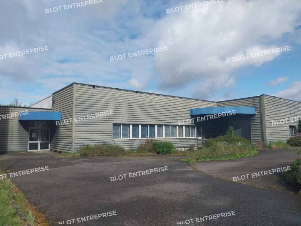 Location local commercial 1200 m² non divisibles