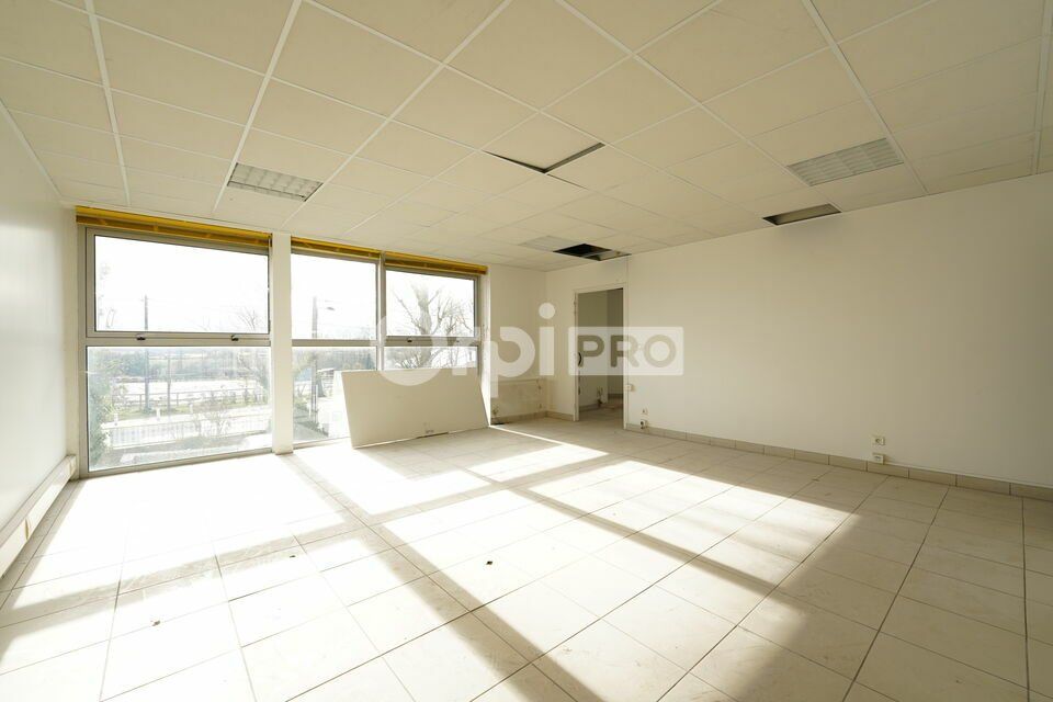 BUREAUX A LOUER - 150 m² - BRINDAS