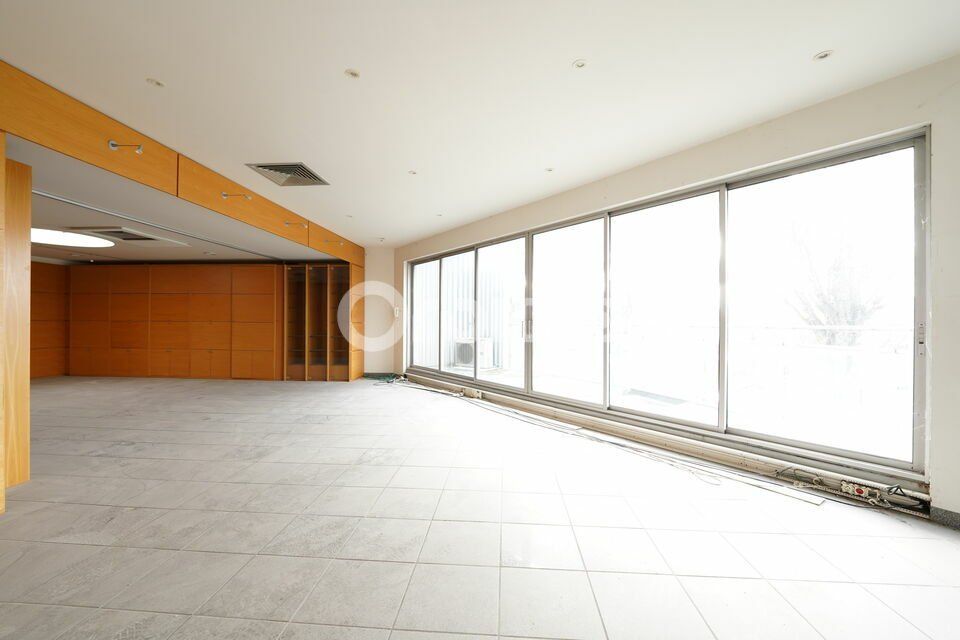 Location bureaux 250 m² non divisibles