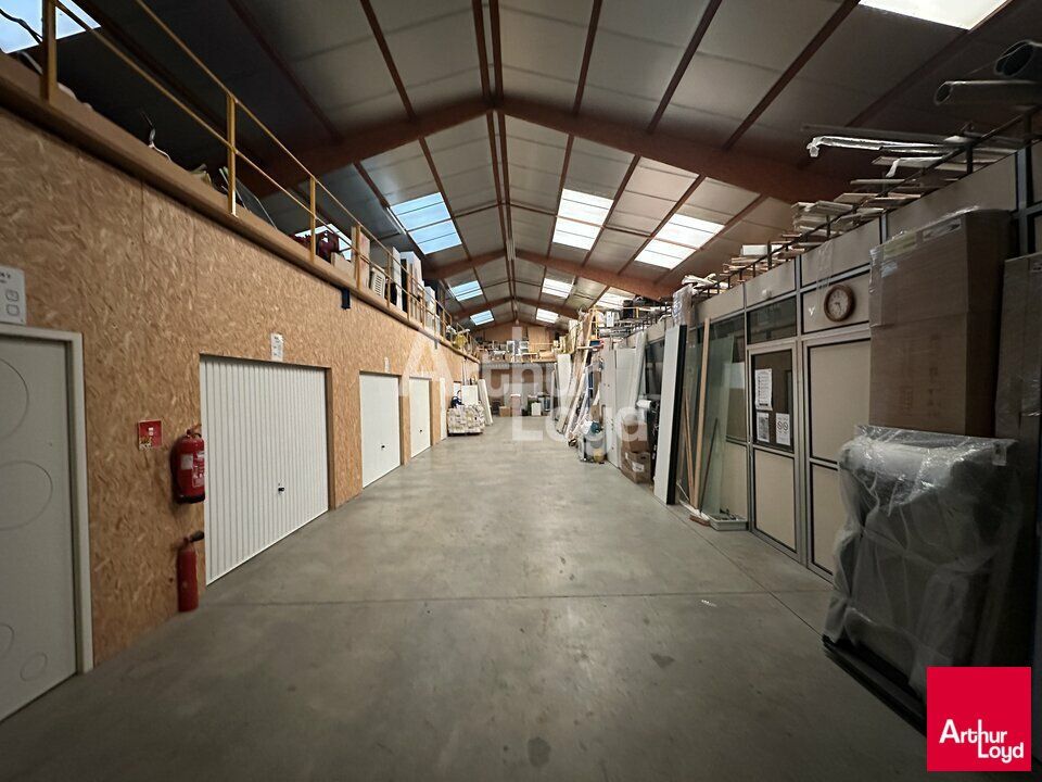 BETTON - LOCAL D'ACTIVITE A VENDRE - 450 M²