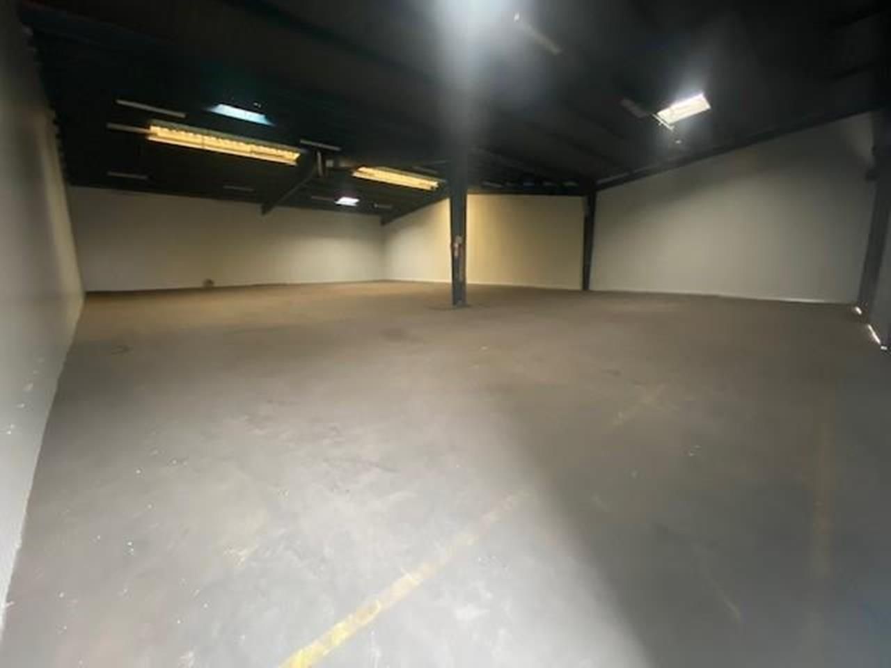 AGI - SOT 8 MI VOIE - Fiche produit Entrepôt 600 m² 2