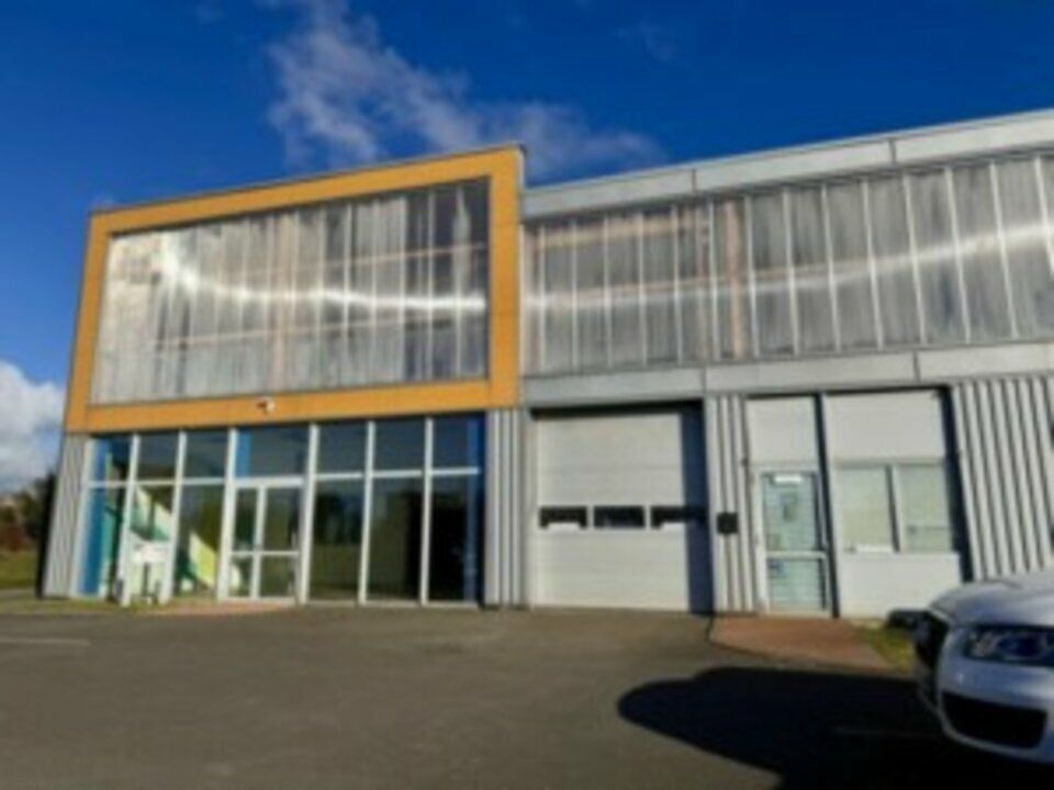 Vente local d''activites 500 m² non divisibles