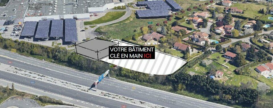 Vente local d''activites 2400 m² divisibles à partir de 300 m²