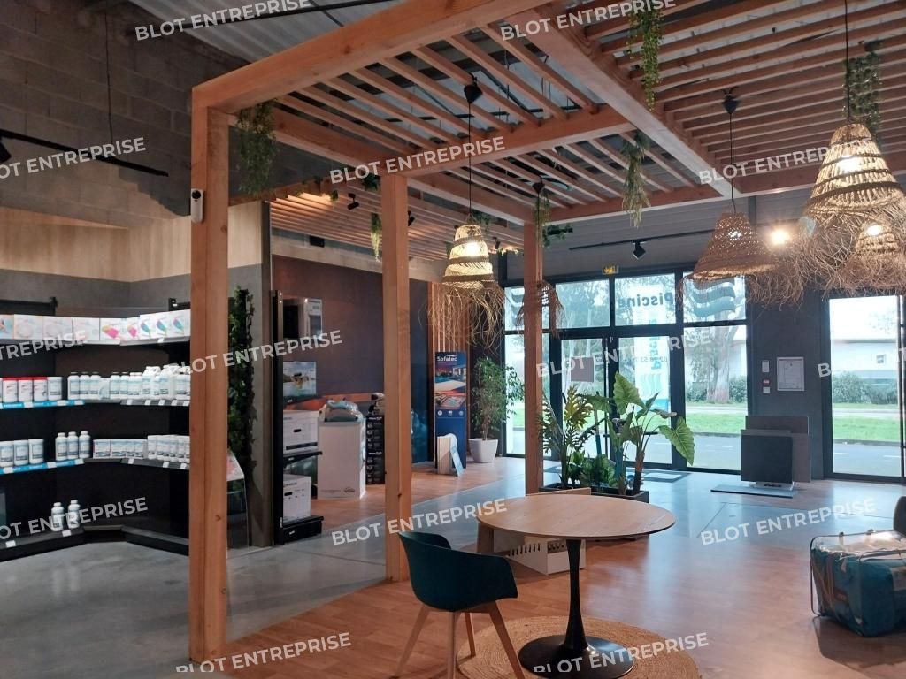 Vente local commercial 173 m² non divisibles