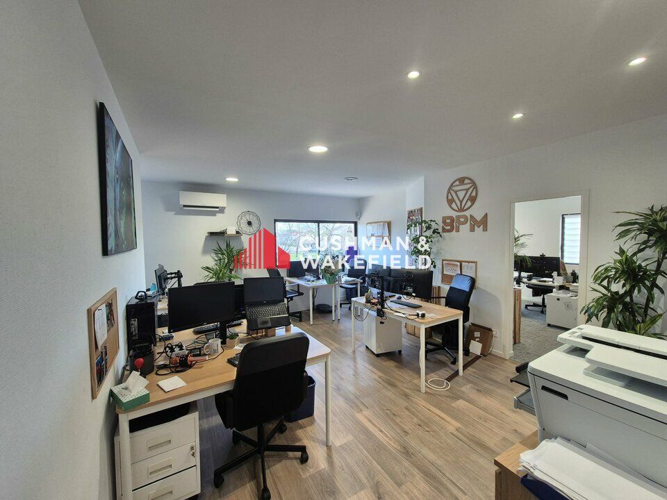 Location bureaux 85 m² non divisibles