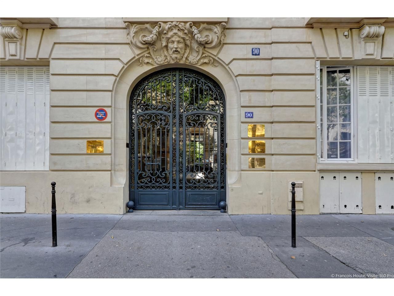 127 m² pour ce bureaux en vente à Paris