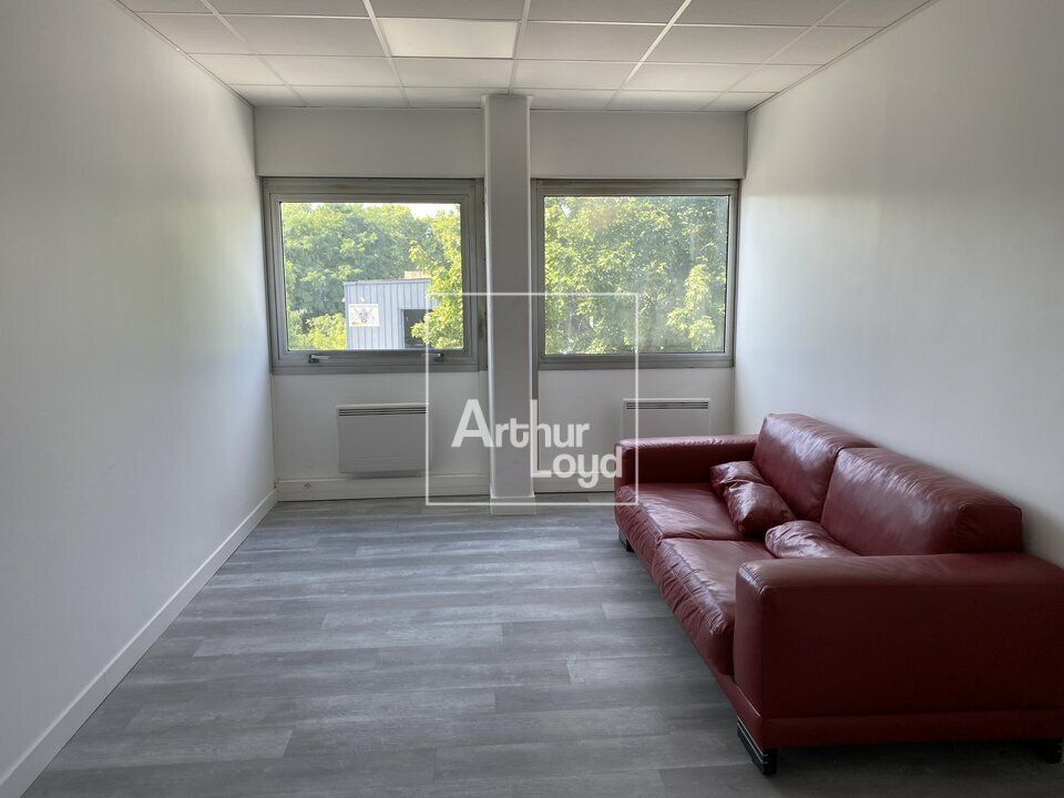 Locaux à louer - ESSONNE