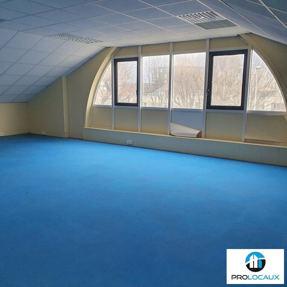 Location bureaux 79 m² non divisibles