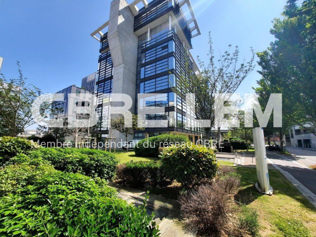 Location bureaux 213 m² non divisibles