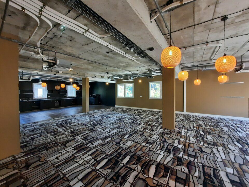 IMMEUBLE NEUF + PARKINGS.