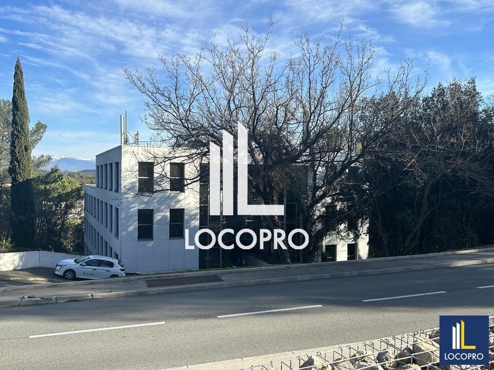 Vente bureaux 145 m² non divisibles