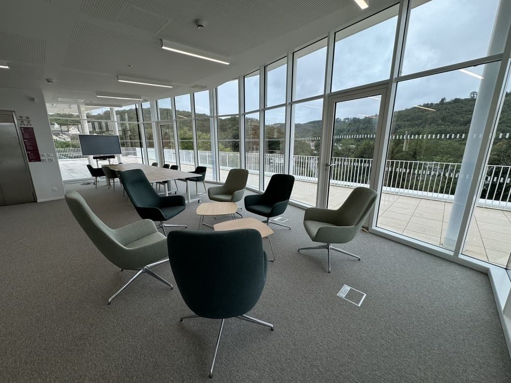 Location bureaux 12 m² non divisibles