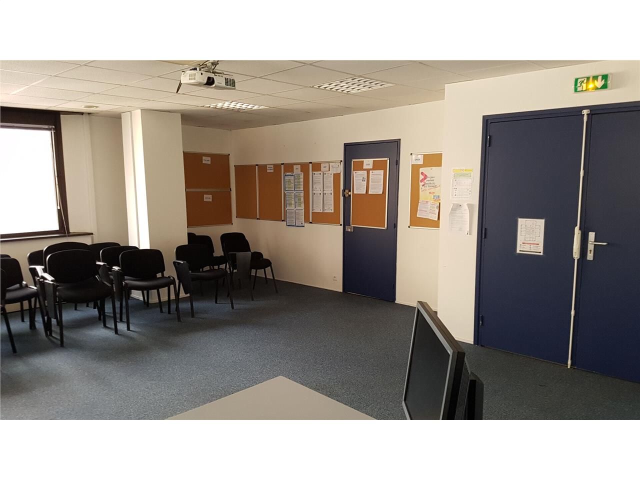 Location bureaux 550.00 m² à BORDEAUX