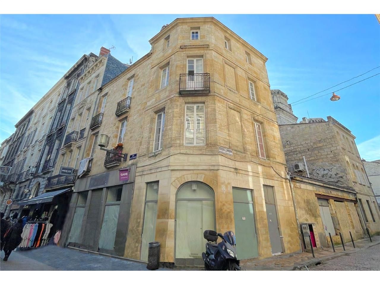 Vente local commercial 476.00 m² à BORDEAUX