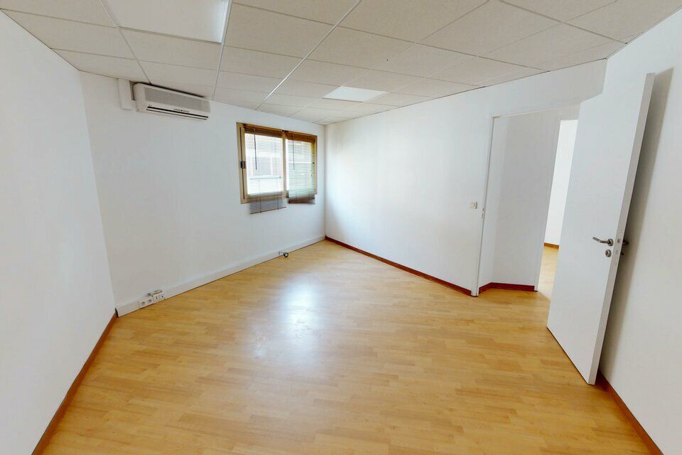 SAINT LAURENT DU VAR - ZONE CAP 3000