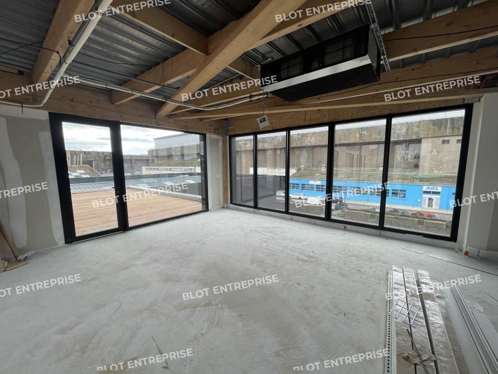Vente bureaux 257 m² non divisibles