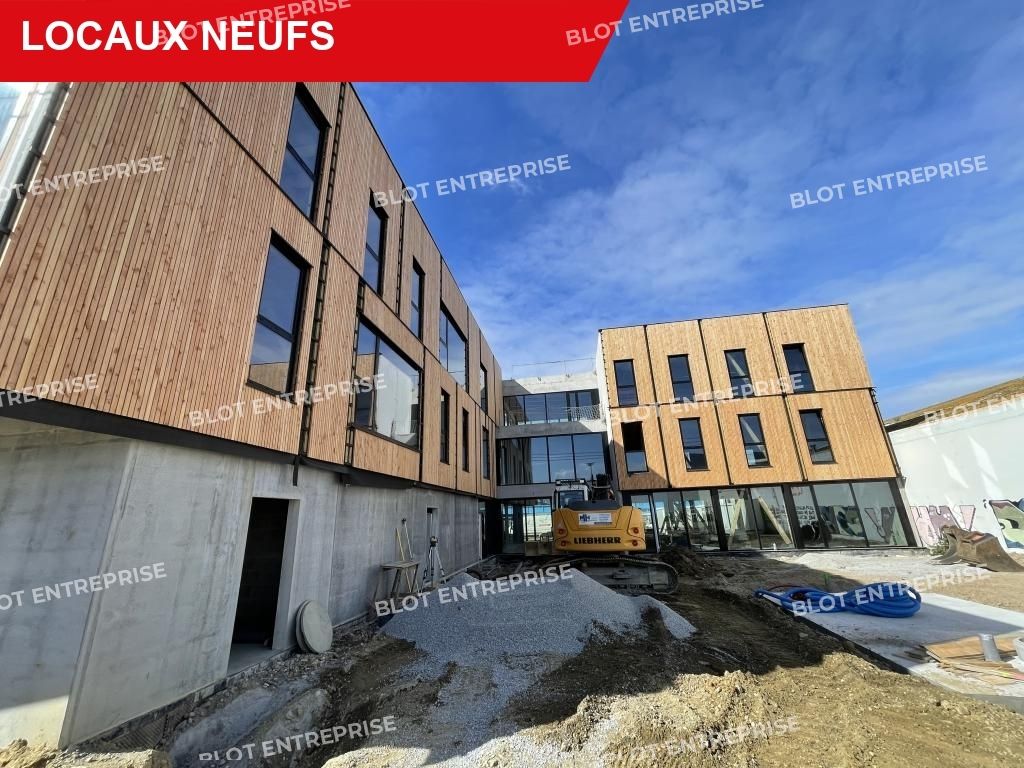 Vente bureaux 210 m² non divisibles