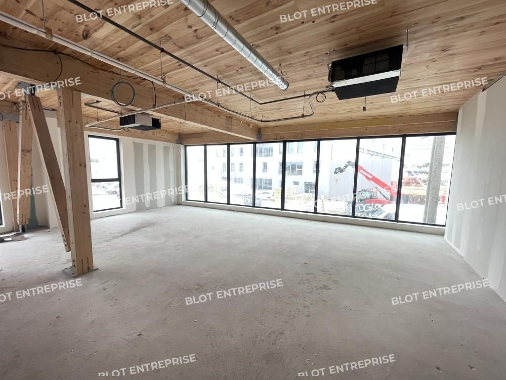 Vente bureaux 157 m² non divisibles