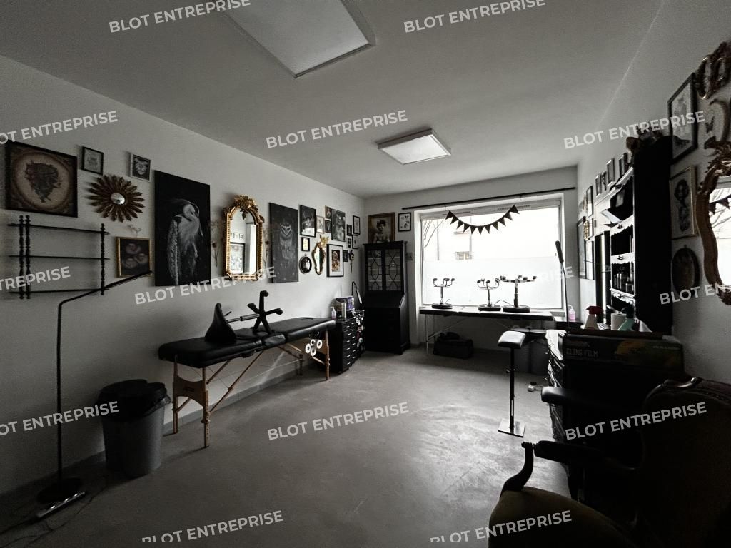 Location local commercial 55 m² non divisibles