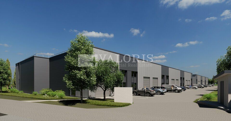 Vente local d''activites 4135.35 m² divisibles à partir de 150.28 m²