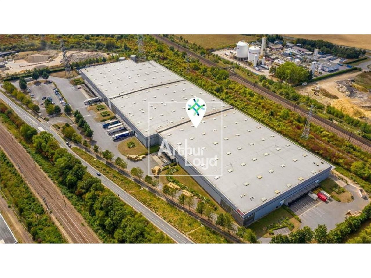 Location entrepot 10997 m² non divisibles