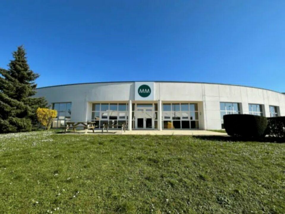 Vente entrepot 2244 m² non divisibles