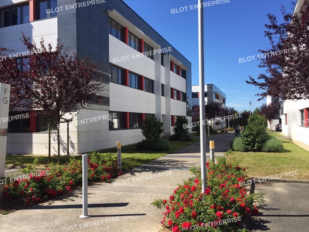 Location bureaux 760 m² non divisibles