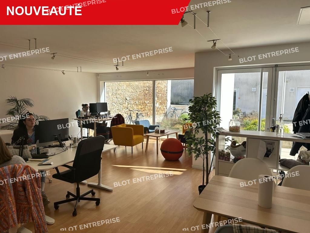 Location bureaux 85 m² non divisibles