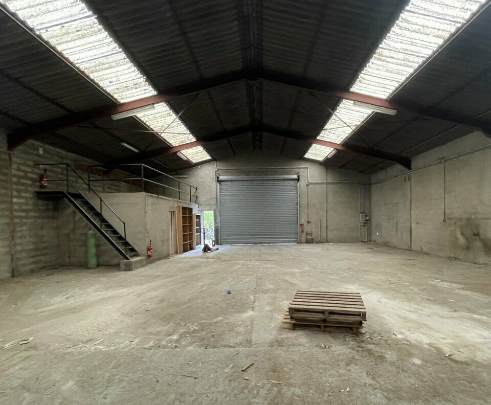 Location local d''activites 427 m² non divisibles