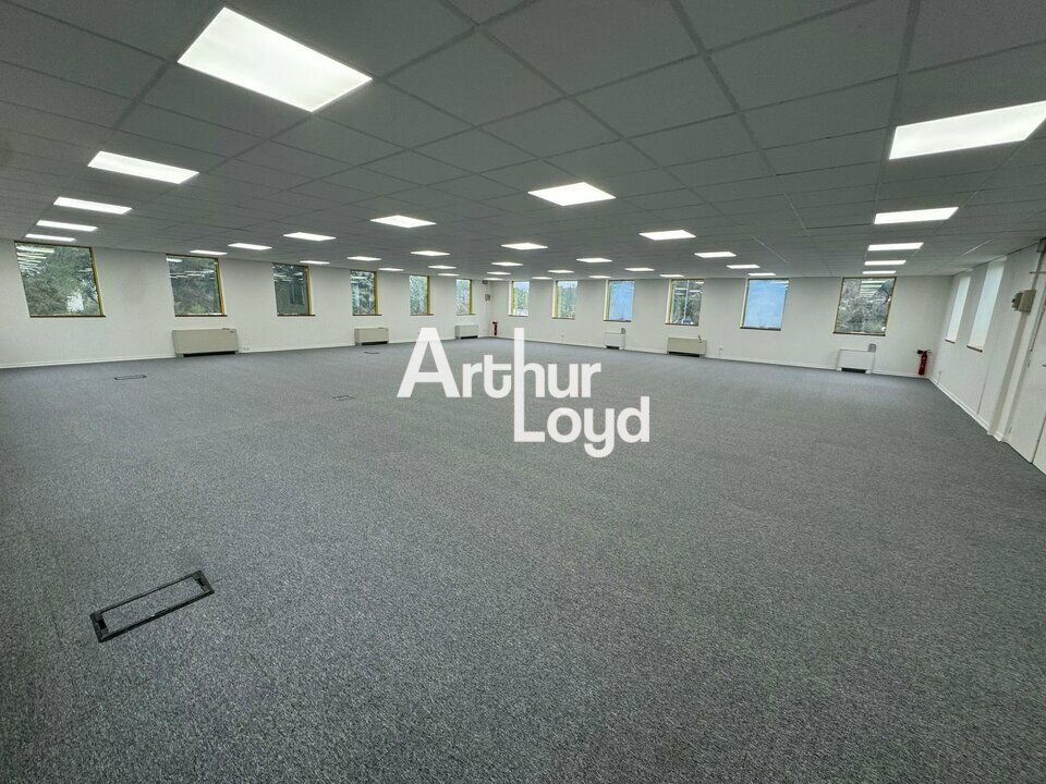 Vente bureaux 682 m² divisibles à partir de 227 m²