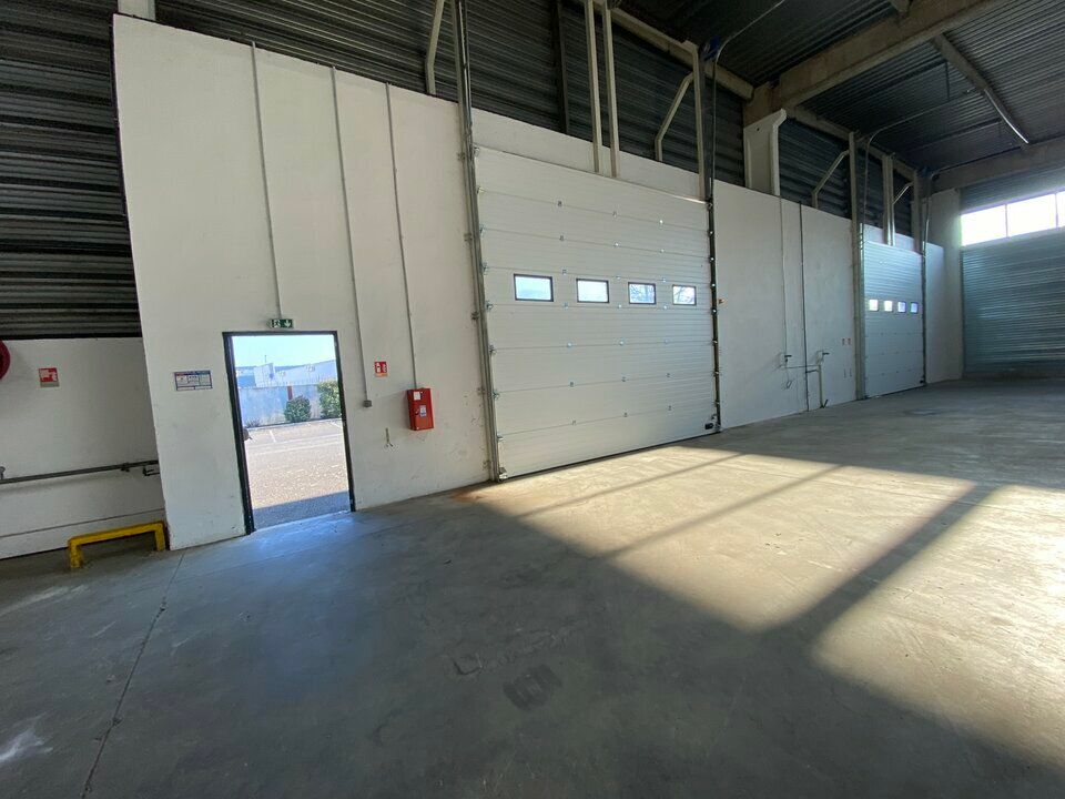 Location local 1000 m² à MONTAUBAN