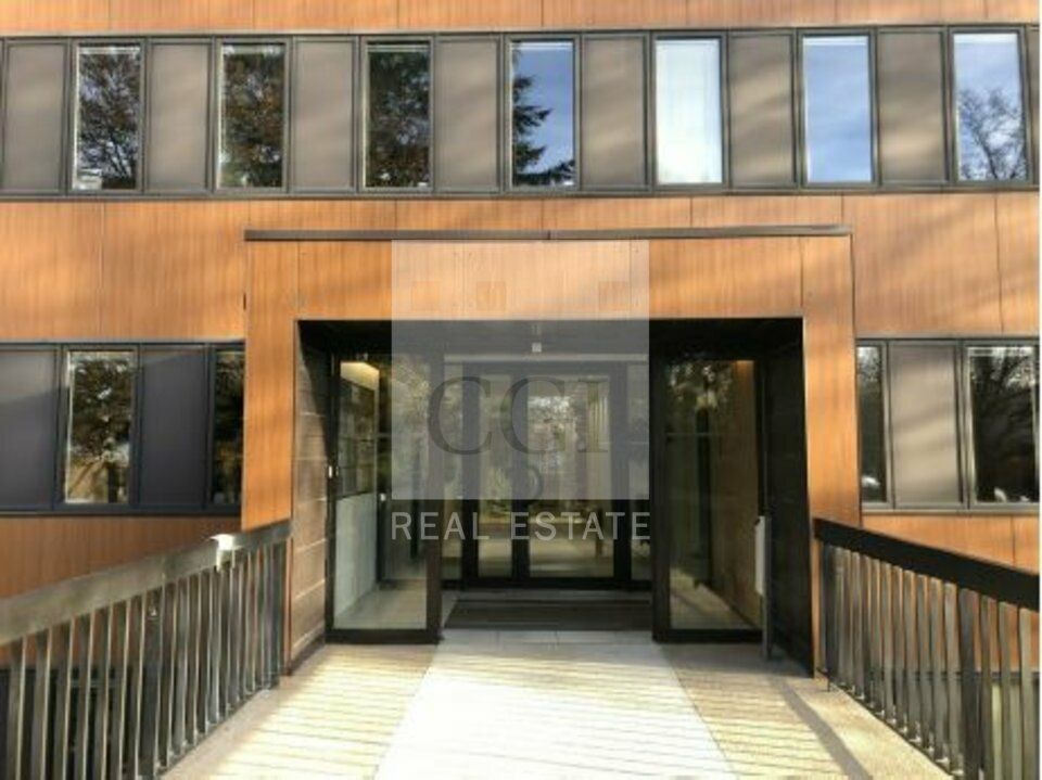 Location bureaux 450 m² divisibles à partir de 99 m²