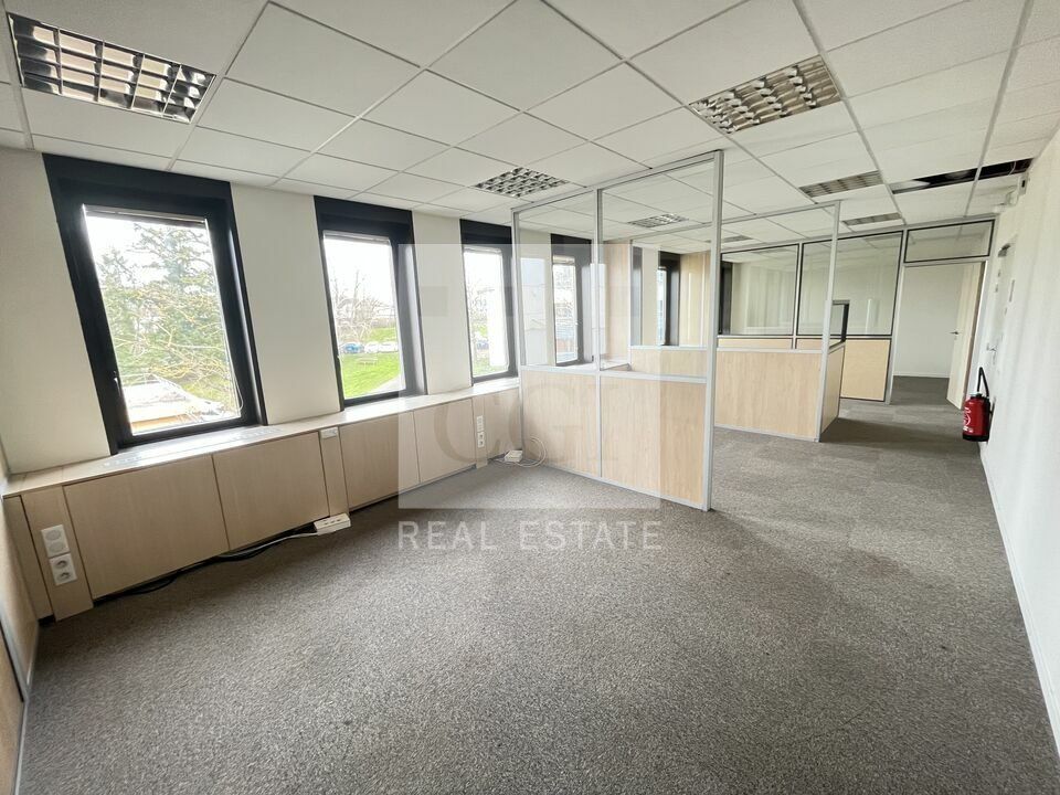 A louer - Bureaux de 450 m² et divisbles - Secteur de la TECHLID