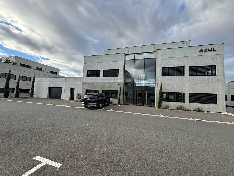 Location bureaux 300 m² non divisibles