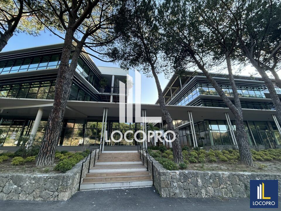 Location bureaux 494 m² non divisibles