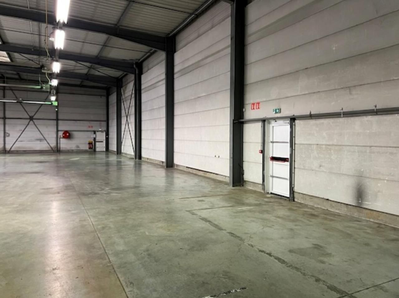 location - entrepôt - lesquin