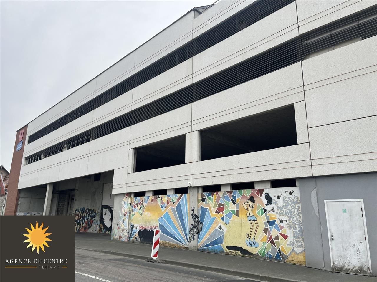 Location local commercial 278 m² à Fécamp