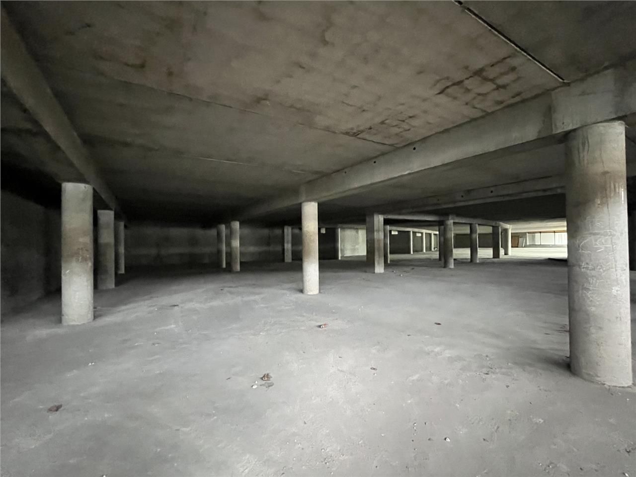 687 m² dispo à Fécamp
