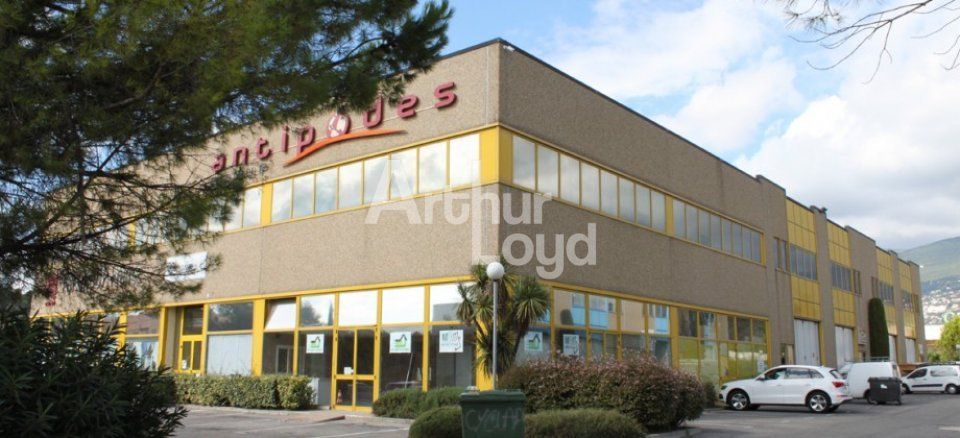 Location local d''activites 325 m² non divisibles