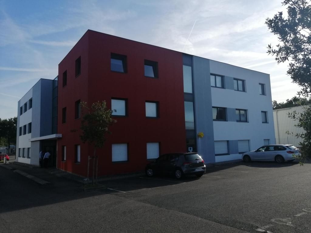 Location bureaux 133 m² non divisibles