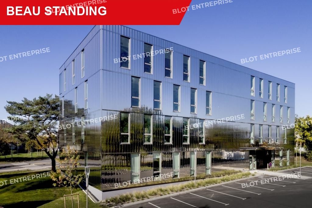 Vente bureaux 600 m² non divisibles