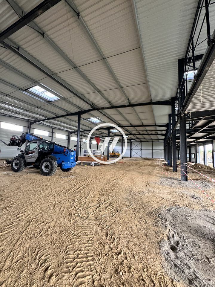 Location local d''activites 426 m² non divisibles
