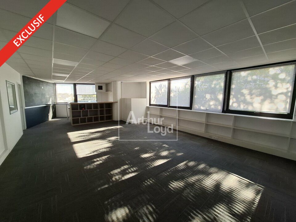 Location bureaux 214 m² divisibles à partir de 107 m²