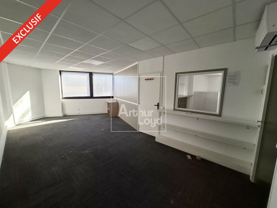 A proximité immédiate du RER A Lognes