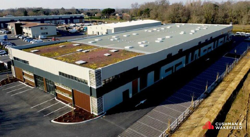 LOCAUX D'ACTIVITES A VENDRE VILLAGE D'ENTREPRISES DE SALLEBOEUF