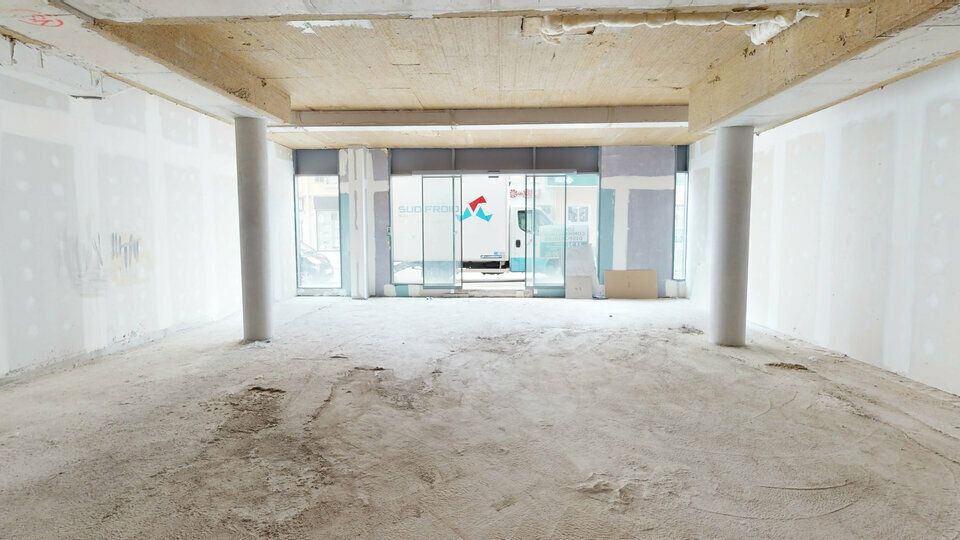 221 m² pour ce local commercial en location à Antibes