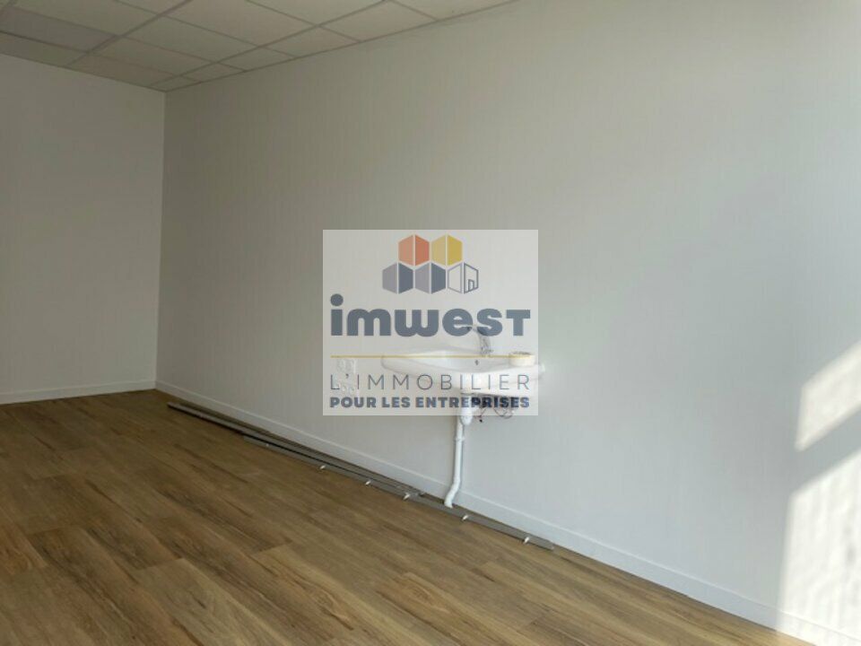 À LOUER – LOCAL COMMERCIAL 50 M² – CŒUR DE CESSON-SÉVIGNÉ (35)