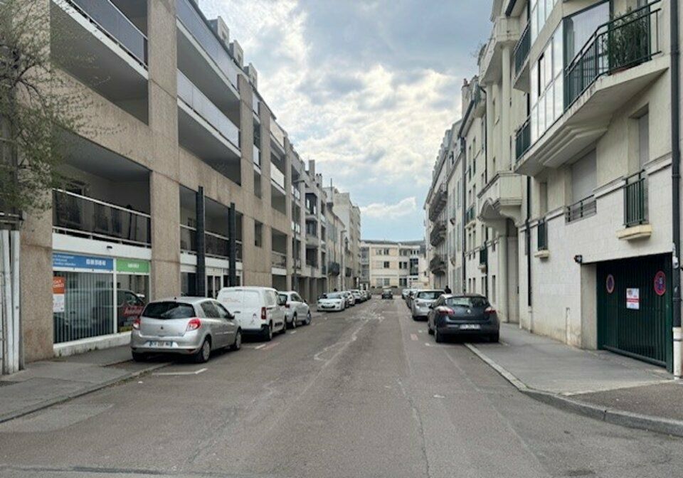Location bureaux 118 m² non divisibles