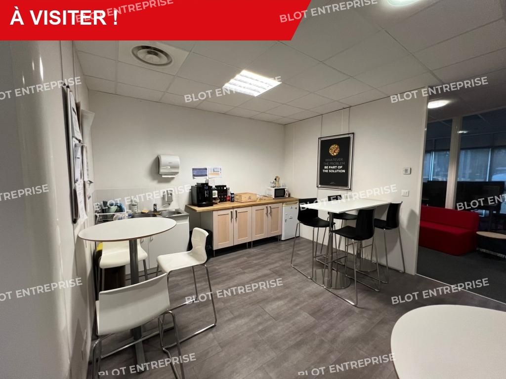 Location bureaux 253 m² non divisibles